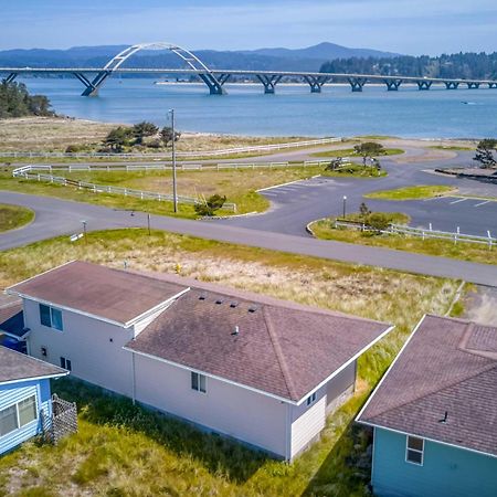 Amandas Cottage Waldport Exterior photo