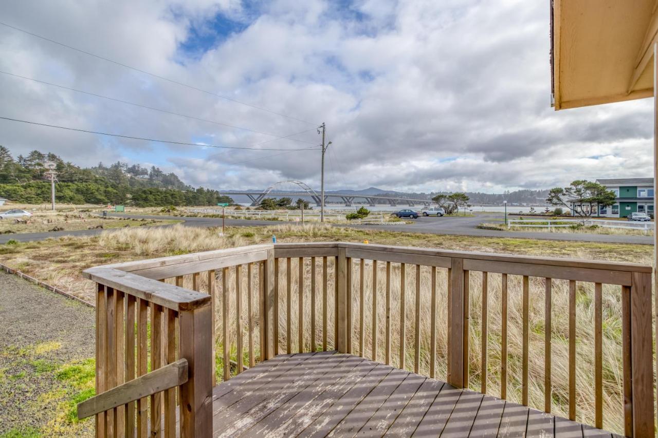Amandas Cottage Waldport Exterior photo
